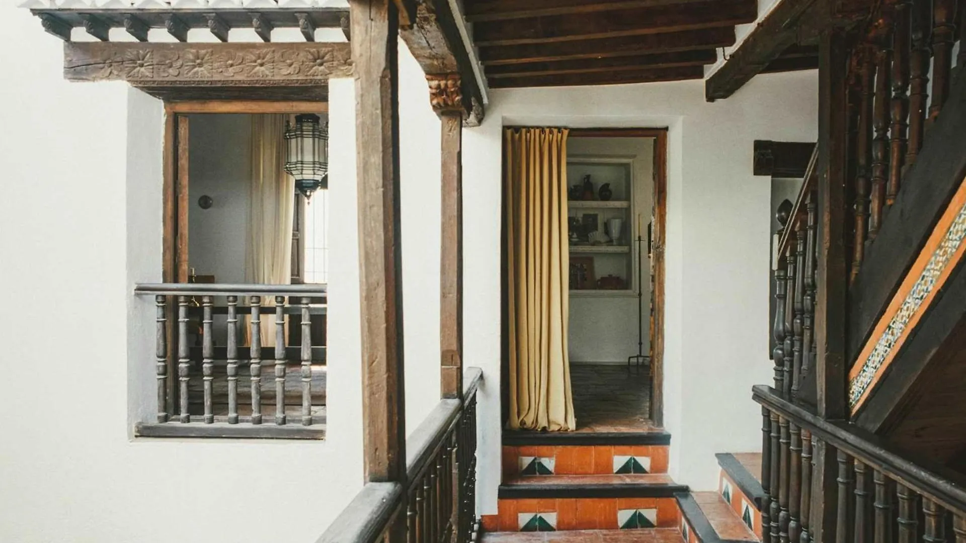 Historic Granada Riad Alhambra Townhouse Villa